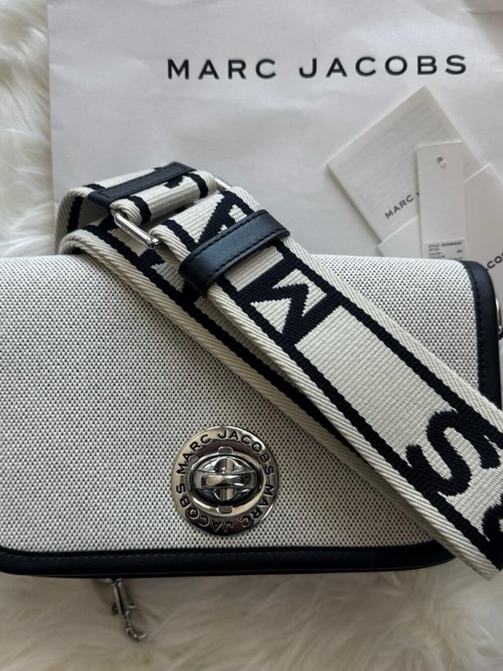 Marc Jacobs Signet Turnlock Saddle Crossbody Cream Black